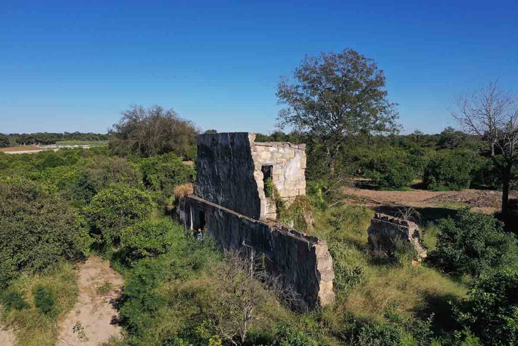Casa del Capitan Alonso de Leon Aérea
